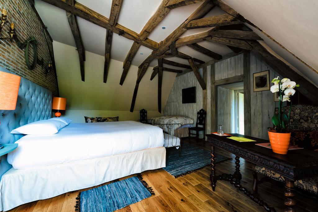 Les Chambres D'Hotes Du Chateau De Saint-Georges Номер фото